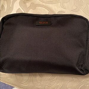 Tumi / Delta Airlines Black and Red Travel Kit